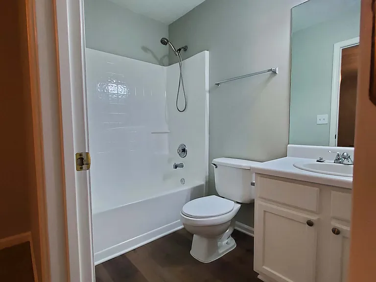 300 Cottonwood Creek Cir — Photo 26