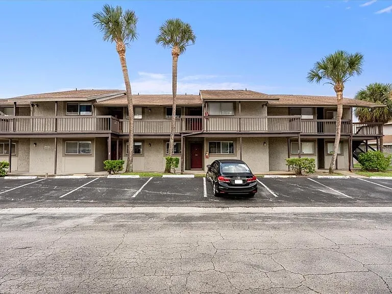 6332 Newtown Cir #32B5 — Photo 1