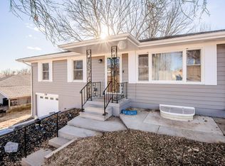 214 N Elm St, Glenwood, IA 51534