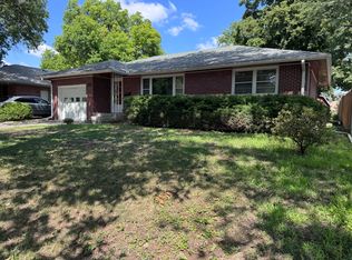 3644 S 17th St, Lincoln, NE 68502