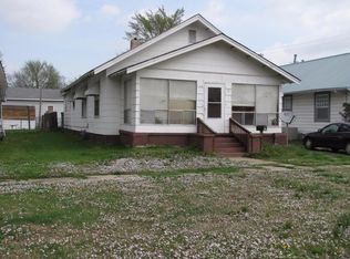 110 W Cleveland Ave, Monett, MO 65708