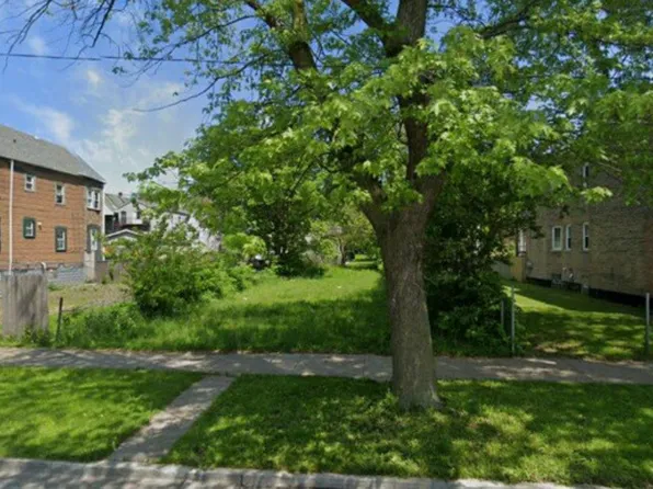5233 S Bishop St, Chicago, IL 60609