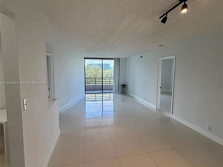 3300 NE 191st St #404 — Photo 2