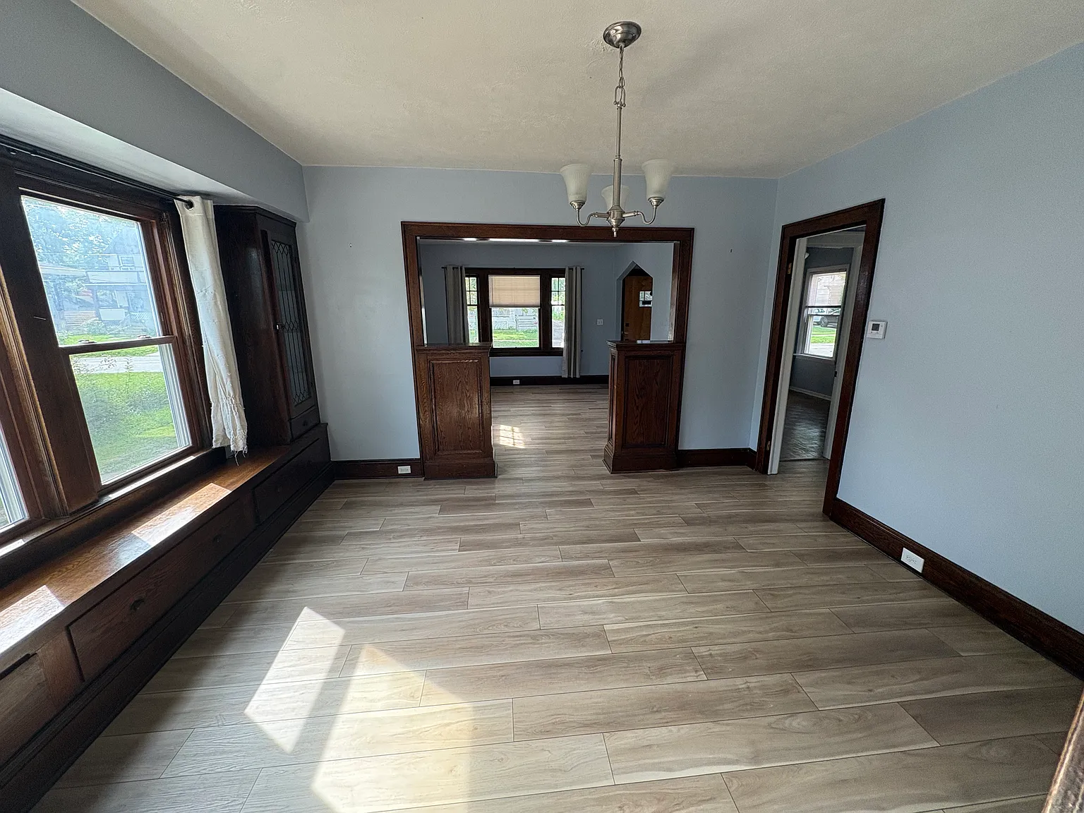 2 bed, 1000 sqft, $1,300 — Photo 3