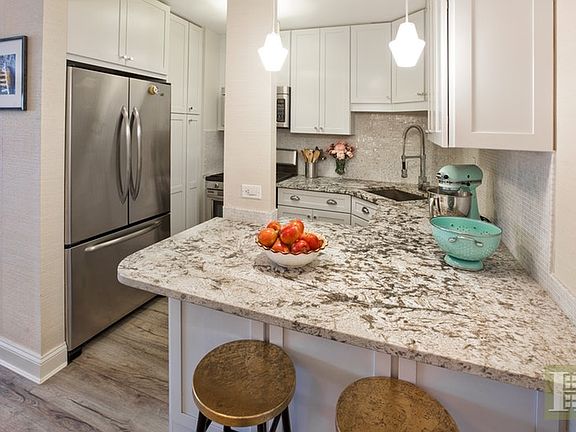 5th image of 230 E 15th St APT 9A