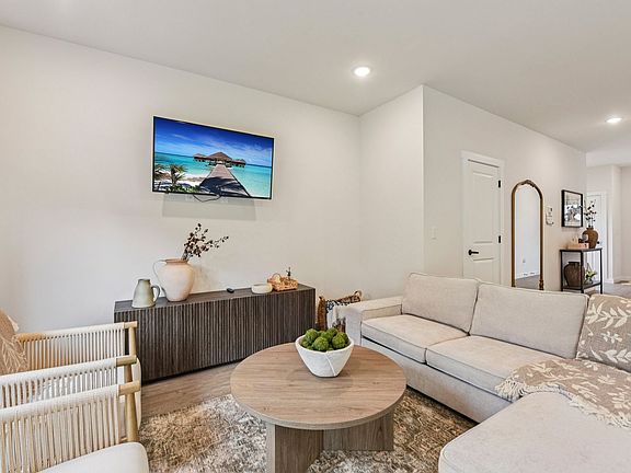 5th image of Little Rd #05c2ec465