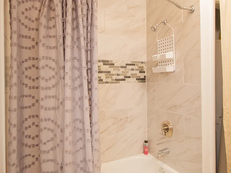 1004 Tremont St #1 — Photo 23