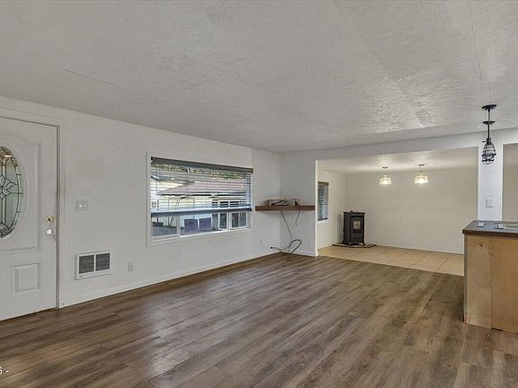 5th image of 376 Olalla Rd