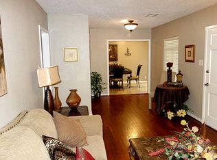 975 W 43rd St, Houston, TX 77018