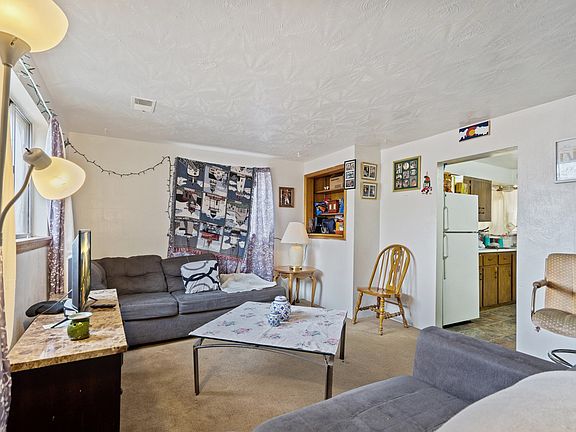 3rd image of 3017 High Dr