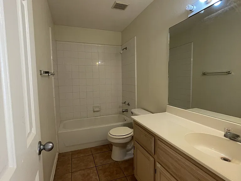 408 E Ulex Ave #11 — Photo 7
