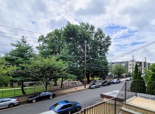 258 Undercliff Ave, Edgewater, NJ 07020