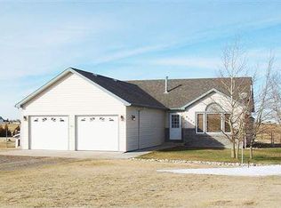 9430 Blue Mesa Rd, Cheyenne, WY 82009