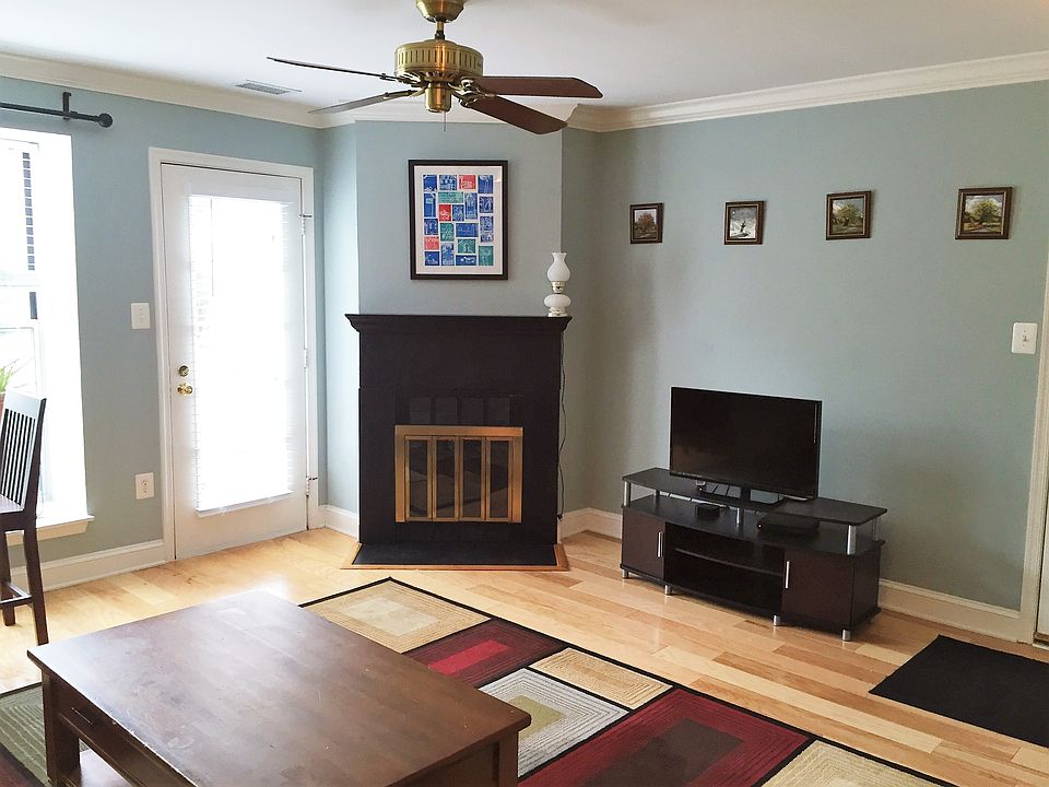 1st image of 2586D S Arlington Mill Dr #4