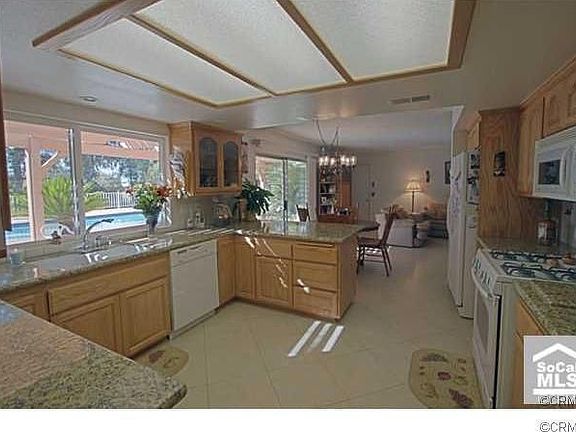 5th image of 9461 Manzanita Dr