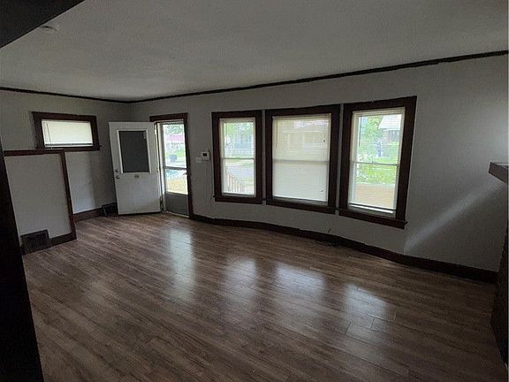 3rd image of 1446 E 174th St