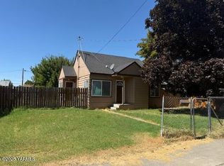333 N 10th St, Sunnyside, WA