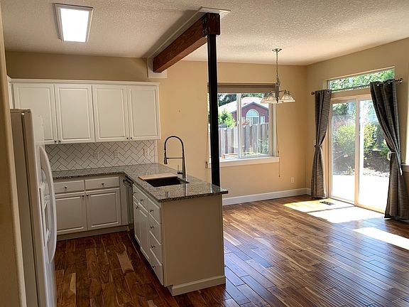 5th image of 13674 Garden Meadow Dr