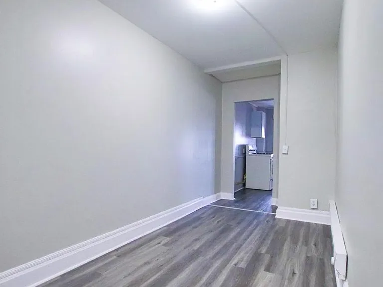 658 Lawson Ave E #3 — Photo 4