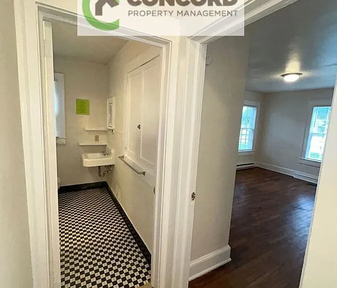 2407 Spring Garden St #B — Photo 5