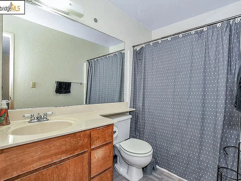 456 Lancaster Ln — Photo 24
