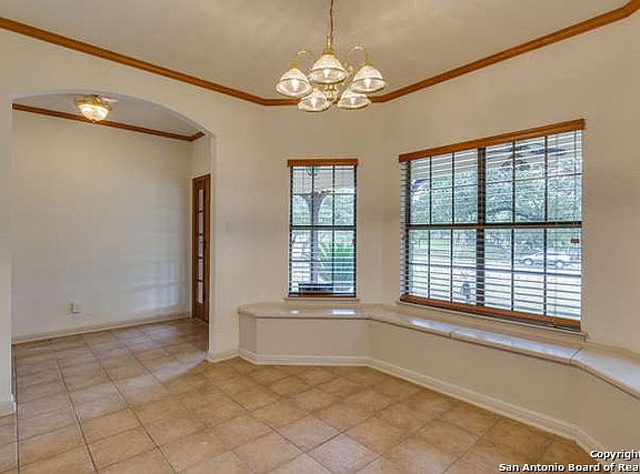 5th image of 806 Indigo Run Dr