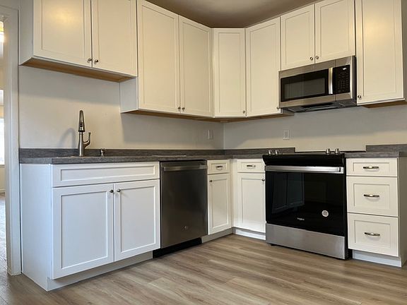 5th image of 820 Knox Ct