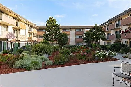 5585 E Pacific Coast Hwy #220 — Photo 11
