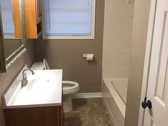 3rd image of 3104 Central Blvd