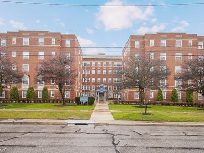 19015 Van Aken Blvd APT 412, Shaker Hts, OH, 44122