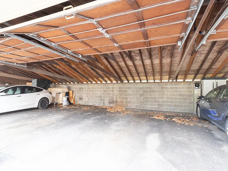 300 Wilson Rd #22C — Photo 10