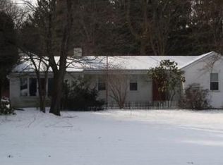 111 Hartford Ave E, Mendon, MA 01756