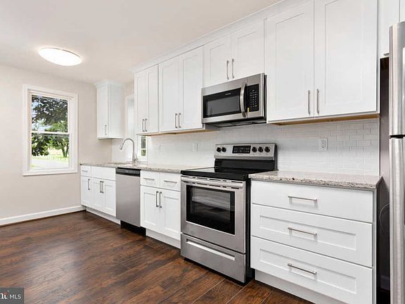 2nd image of 109 Cherry Ln
