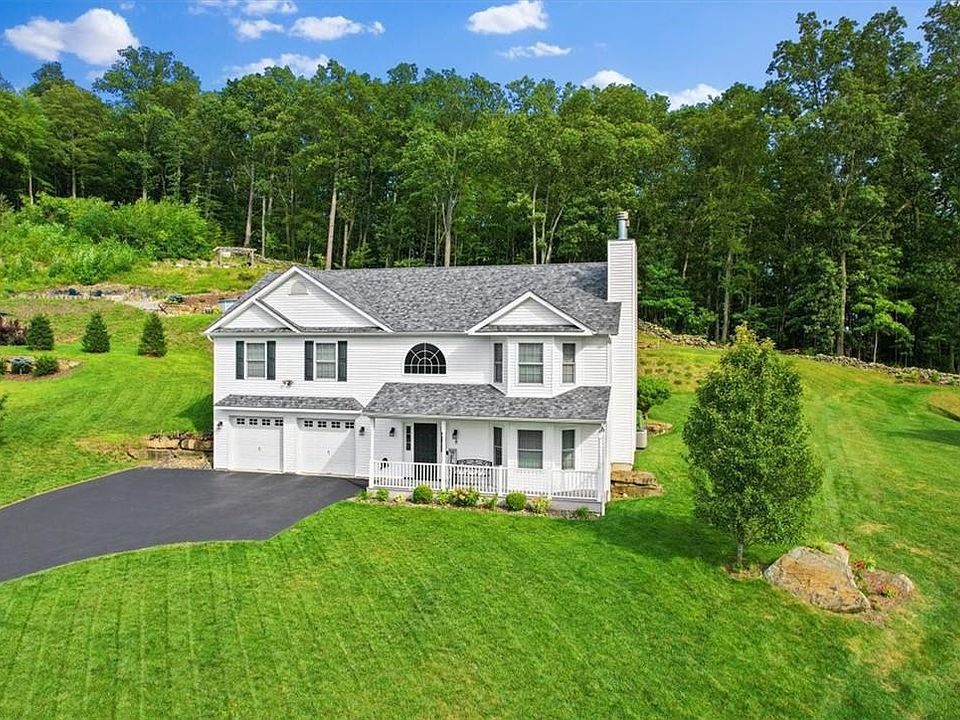 1st image of 8 Rebecca Drive