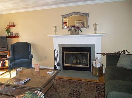 4th image of 11 Hardy Ave