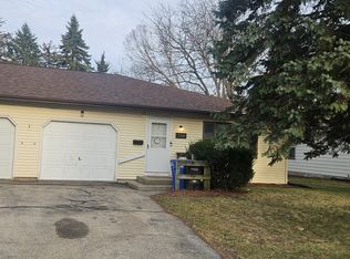 734 S Main St, Oregon, WI 53575