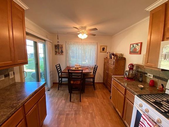 2nd image of 317 Woodbury Ct APT D1