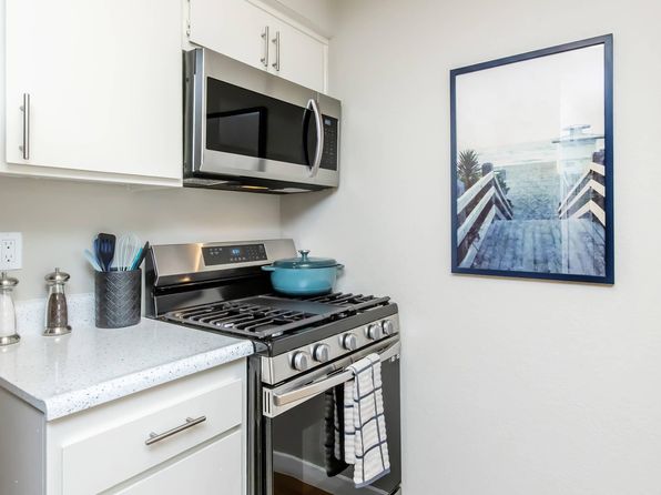 18414 Jakes Way #74-202