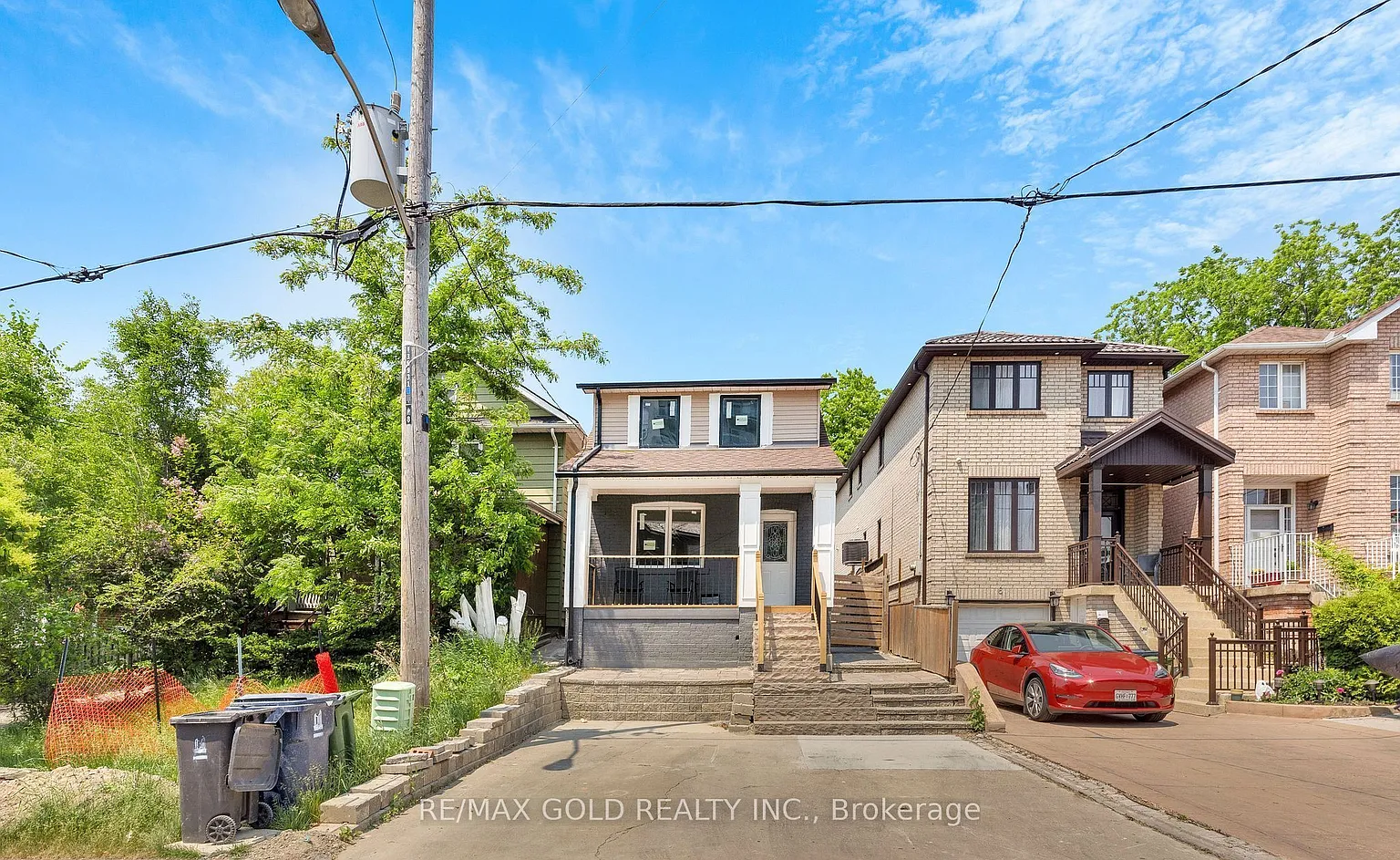 8 Fairglen Cres photo 1