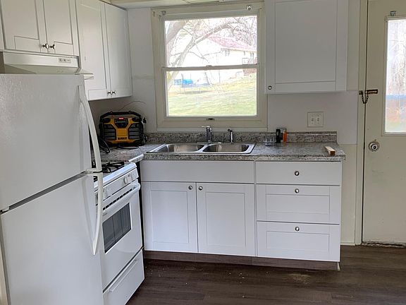 new kitchen cabinets, counter and floor