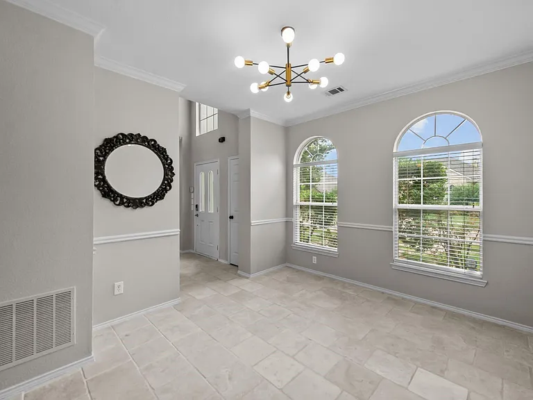 2421 Kittyhawk Dr — Photo 8