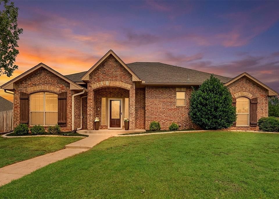 1st image of 4808 Arbuckle Dr