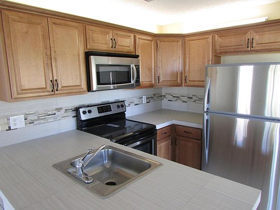2nd image of 10409 Boynton Place Cir