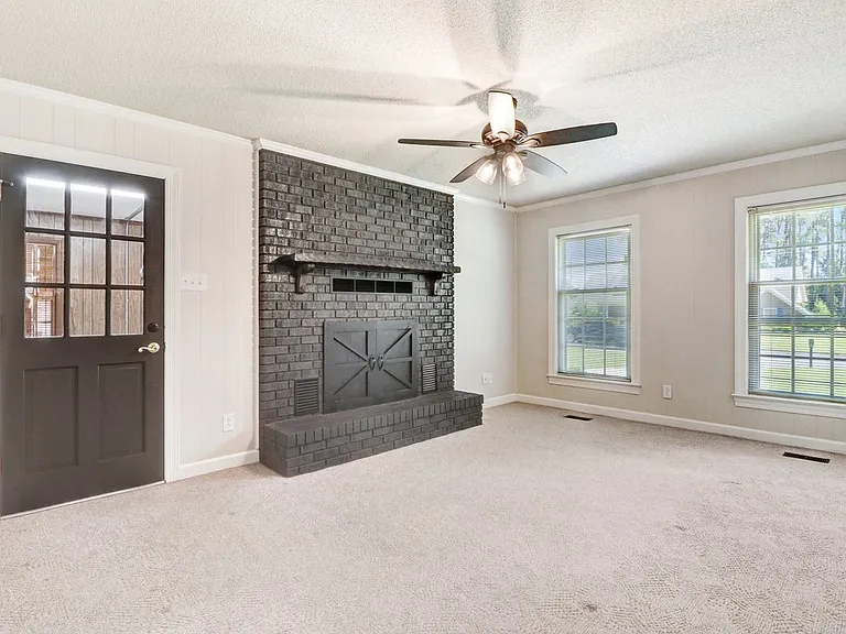 235 S Spence Ave — Photo 22