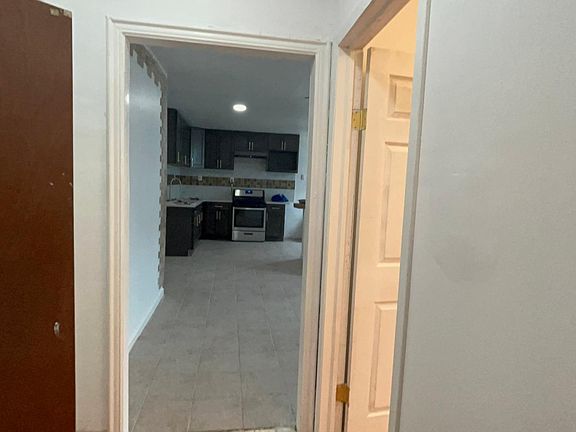 3rd image of 67 30th St #1