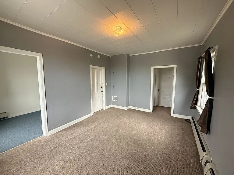 1204 Kenwood Ave — Photo 28