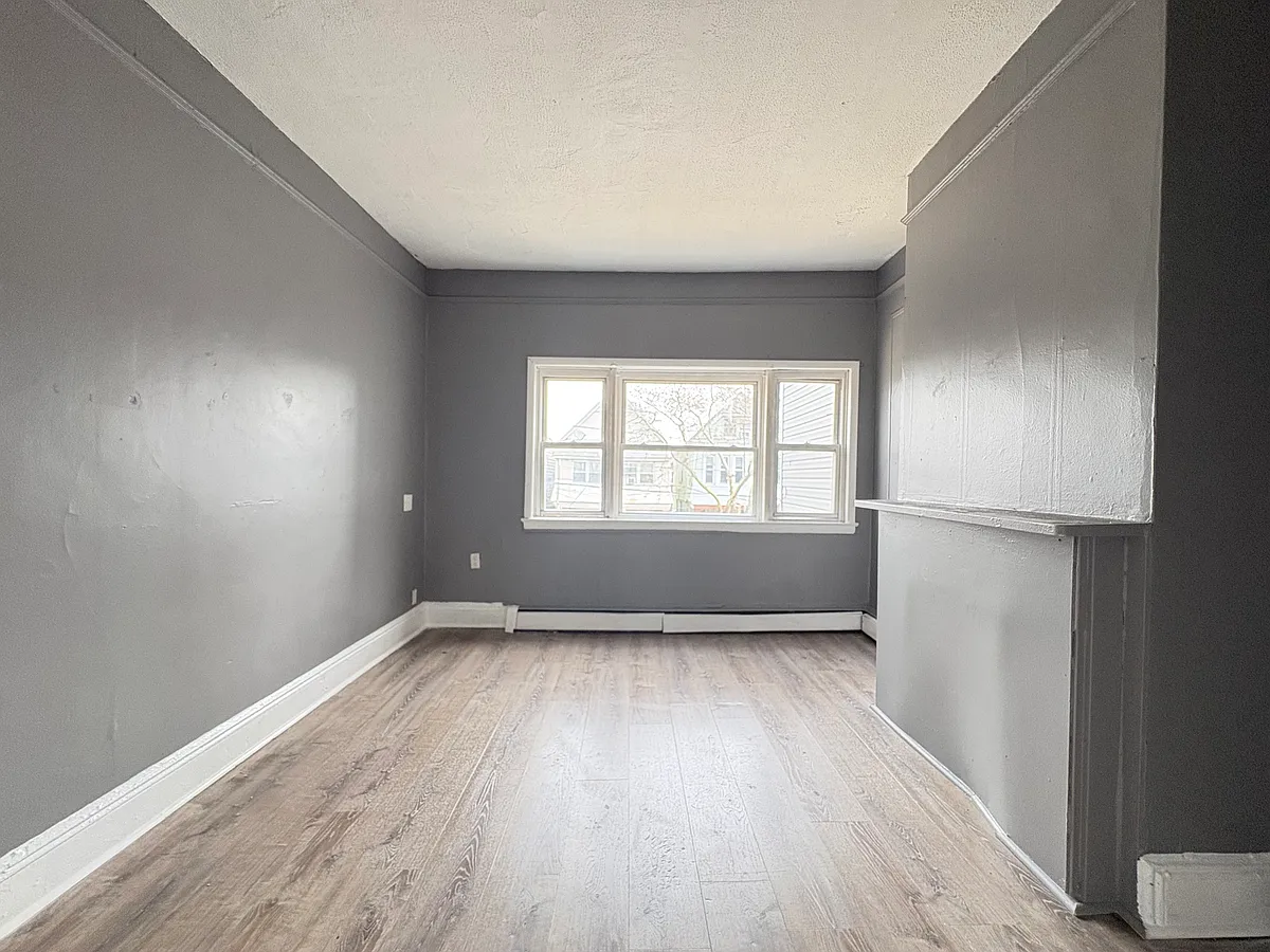 Building Photo - 71 Williams Ave #4
