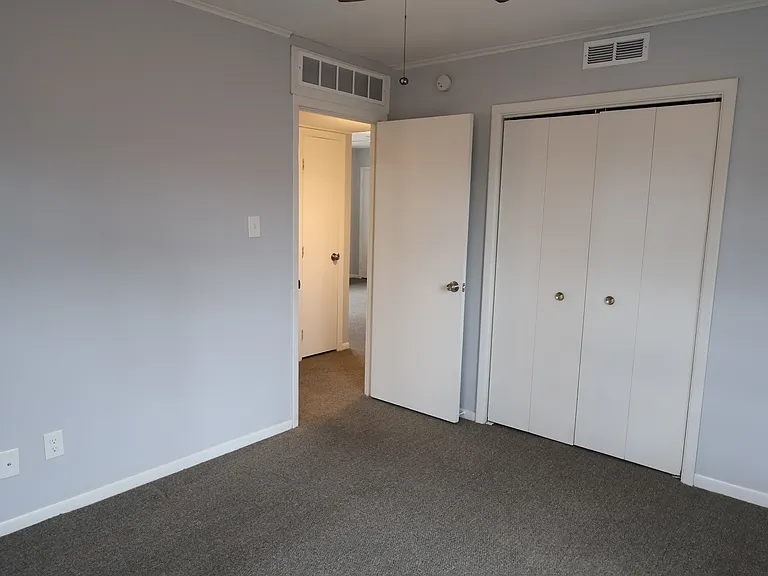 205 Long St — Photo 32