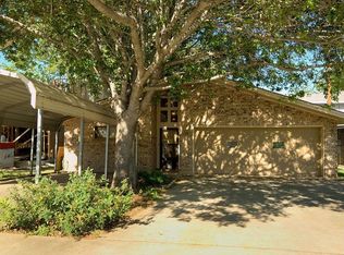 504 Riverside Dr, Kingsland, TX 78639