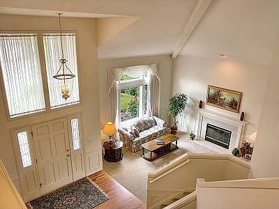 Formal Entry/Living Room w/Gas Fireplace